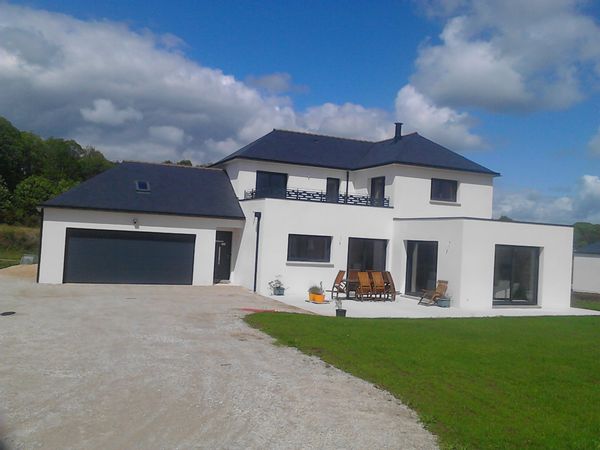 house in Sulniac, France