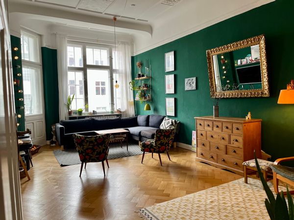 Spacious five room apartment in Berlin Schöneberg