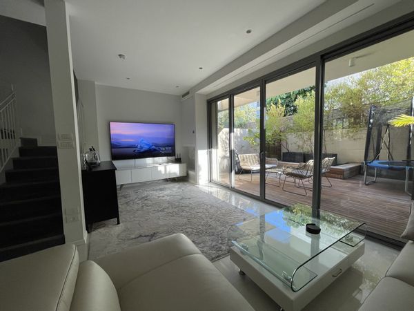 Modern town house in Ramat Hasharon