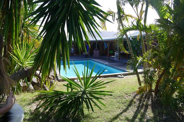 Une maison au calme porche du centre de Saint François et du Moule