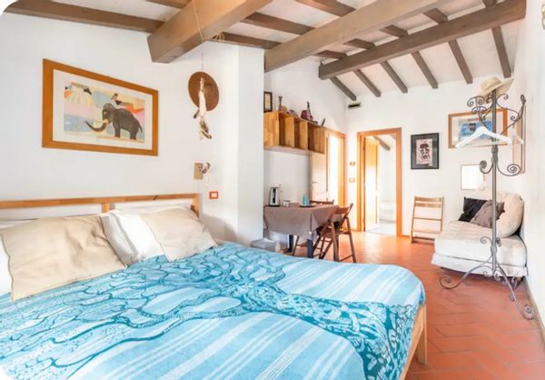 Da Marta Nella campagna di Lucca, un'ottima base per gite nelle città toscane o verso il mare.
