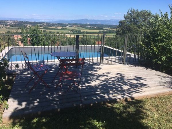 Vue sur le massif du Vercors dans la Drôme des collines