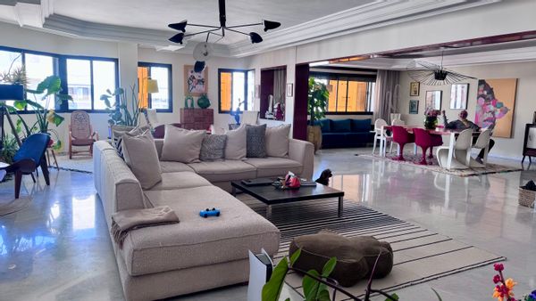 Très grand appartement au centre de Casa