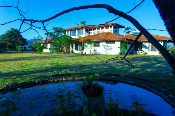 Huge Spanish Villa with Volcano views, Toucans, Monkeys, and lush Jungle in the center of Costa Rica.