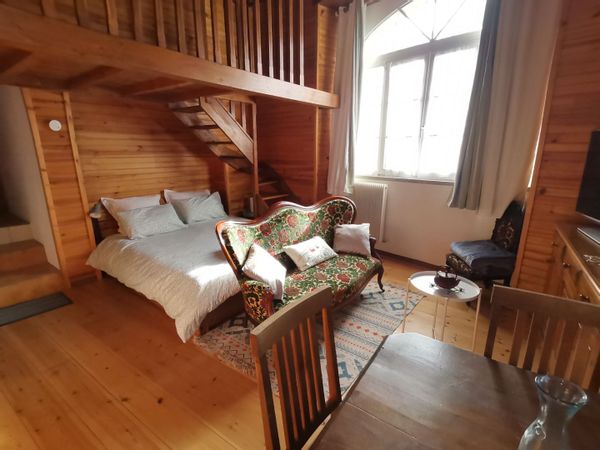 Studio lumineux au cœur de la citadelle