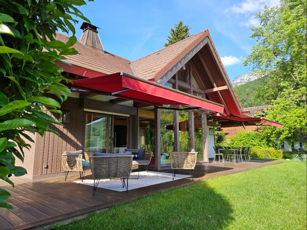 Près d’Annecy et de son lac, au cœur des Alpes. 
Attention: échanges réciproques uniquement