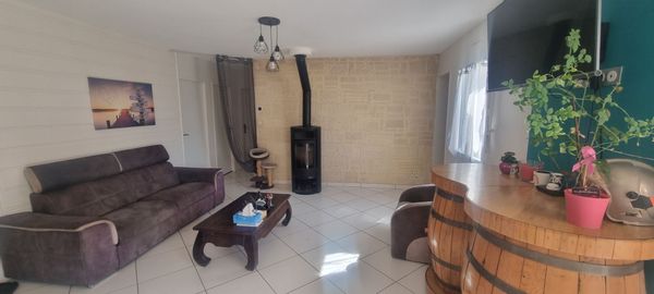 vanessa's house