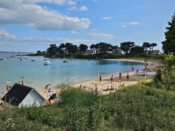 Bretagne damgan  morbihan   300m de la jolie baie de kervoyal