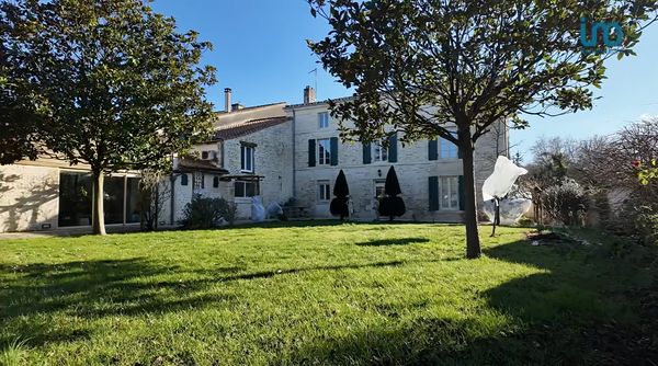 Notre maison de famille au cœur du village de Coulon