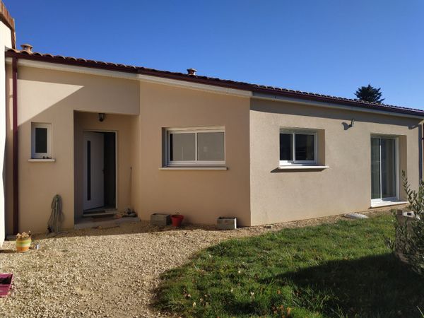 Maison  à 10 min de Poitiers et 20 min du Futuroscope severine et Patrice