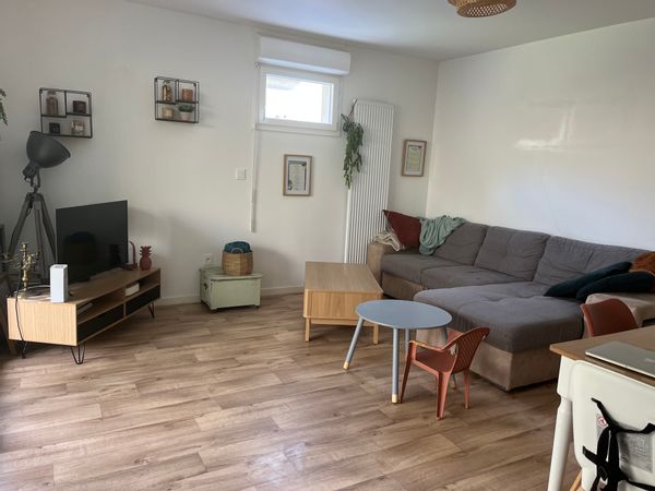 Appartement deux chambres à 15 minutes du centre de Bordeaux