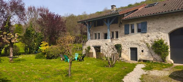 Amélie et Naés hus