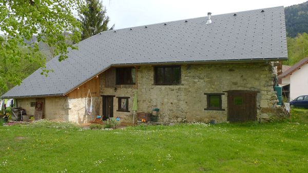 Belle ferme entre lac et montagnes
