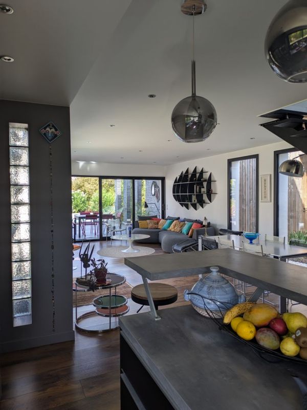 Villa d'architecte entre ville et nature