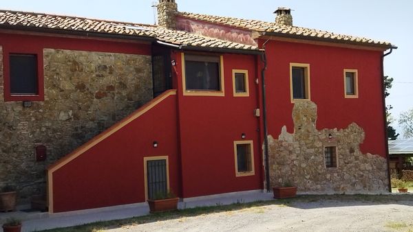 Huis in Castellina Marittima