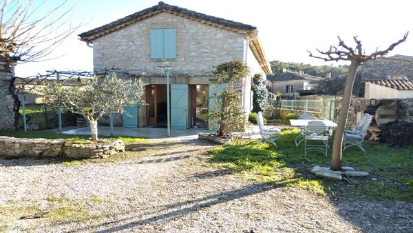 Belle maison ancienne en pierres