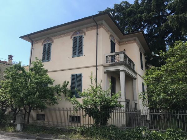 Chiara's house