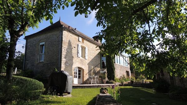 Maison typique du Quercy, entre Sarlat et Cahors.
