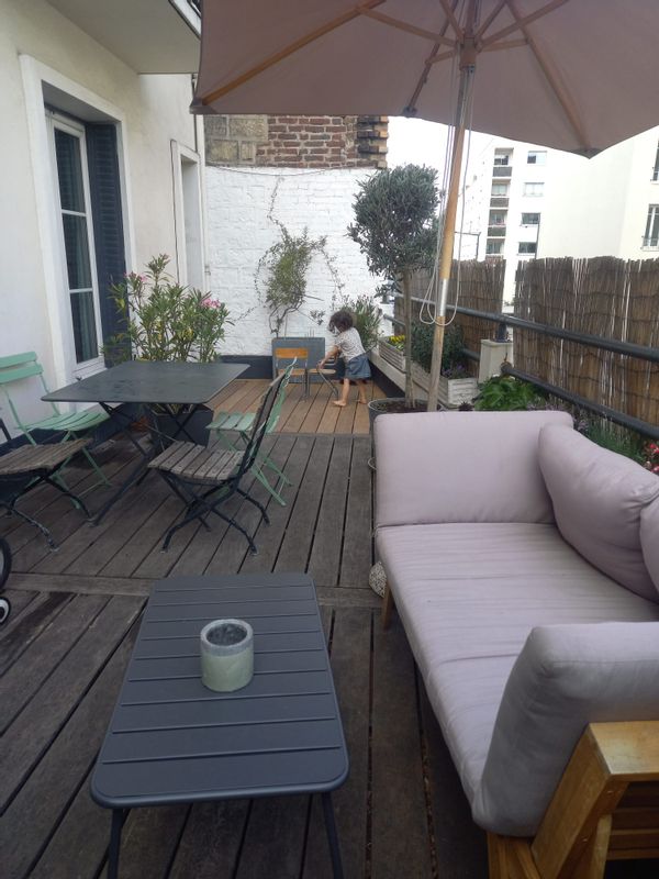 Charmante petite maison de ville avec terrasse, idéale pour les familles qui veulent visiter Paris