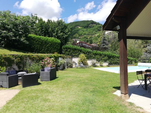 Maison 5 chambres avec piscine dans les monts d'or