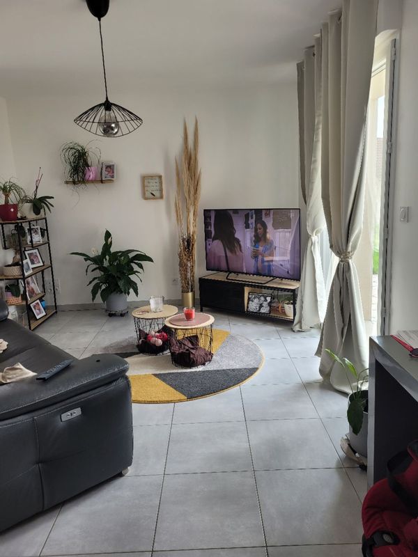 Jennifer's house