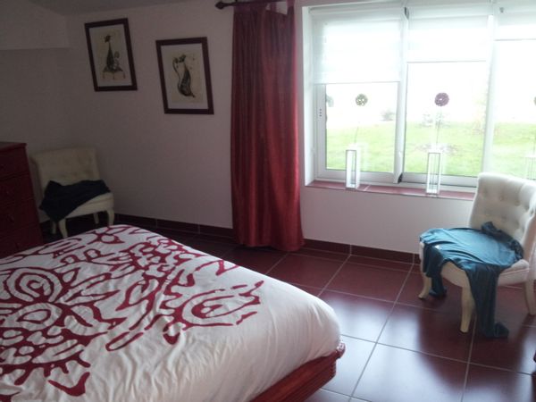 Les prés de la reine. La maison de Joël et Joëlle