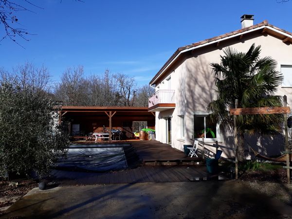 La maison de Ben, Cécé et petit Maël ...