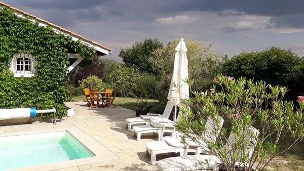 Maison avec piscine - coteaux du Lyonnais