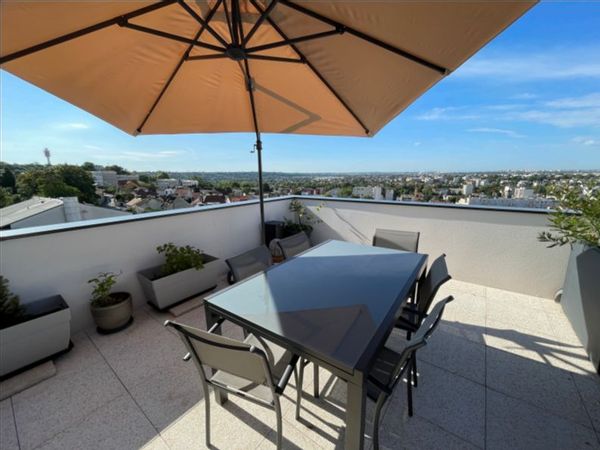 Le duplex avec grande terrasse de Gildas et Maïre