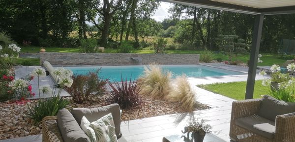Villa en pierre avec piscine entre grands vignobles ( St Emilion/Pomerol ) , Bordeaux et Océan