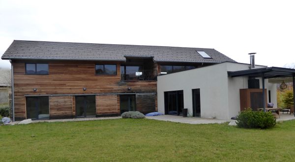 La maison de Claudine et Denis  -  Claudine and Denis's house  -  La casa de claudia y denis