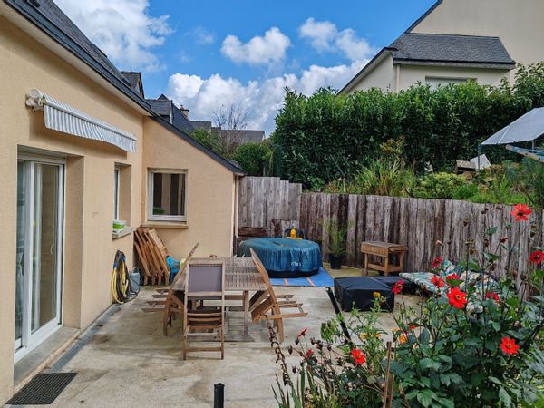 La maison du bonheur's house