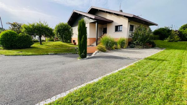 Notre maison dans un quartier calme et familial