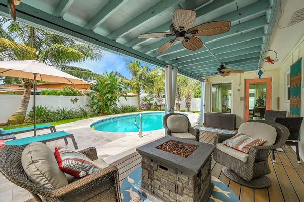 La maison de Sarai, Saul, Serena and Siena