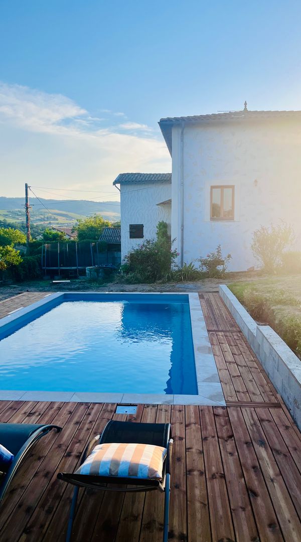 Grande maison familiale au milieu des vignes du beaujolais à proximité de Lyon