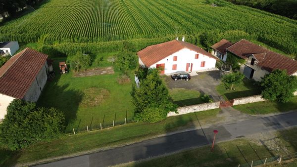 Ferme rénovée proche de DAX