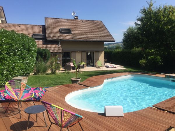 Charmante maison piscine chauffée près d'Annecy, France