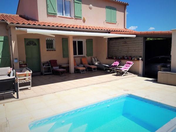 villa avec piscine  il n y a plus de disponibilité pour  l ete 2025