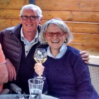 Une chambre coquette avec salle de bain, petit coin kitchenette dans village charmant avec tous commerces, près des plages, Étretat, Deauville, Plages du débarquement, Fécamp, Rouen,