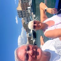 Piscine , spa , vue panoramique sur les Pyrénées, 45 Mn de Toulouse et 8 Km de l’Ariège.