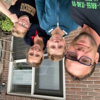 A 10mn à l'est de Lyon La maison design de Svet et René, en haut de la colline!