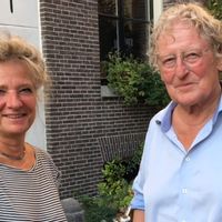 Characteristic house (1895) close to the river Amstel. Ground  floor and 1st floor with sunny garden. Attractive area close to city centre, metro and tram.