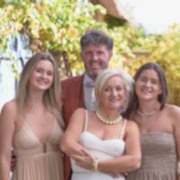 CHAUMIERE TYPIQUE PRÈS DE L’OCÉAN, RECHERCHE ACTIVEMEnt Semaine du 1er de l’an