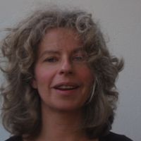 La maison de Françoise se situe au calme avec des commerces de proximité et des plages à 6km environ