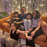 Halima, Etienne et leurs enfantss hus