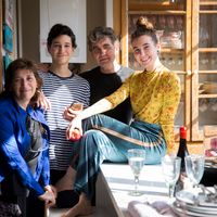 La maison de Neus, Jordi & Júlia, Pau