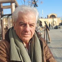 la bâtisse de pierres, style " bergerie ".