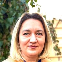 Private Suite near Therme & Airport | Parking & Terrace