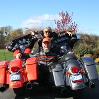 CUSTOM BUILT LARGE WATERFRONT HOME IN OTTAWA ON HISTORIC RIDEAU RIVER