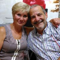 Proche UZES, Dépendance de charme climatisée,  piscine  CHAUFFEE  PRIVATIVE, Borne Recharge voiture